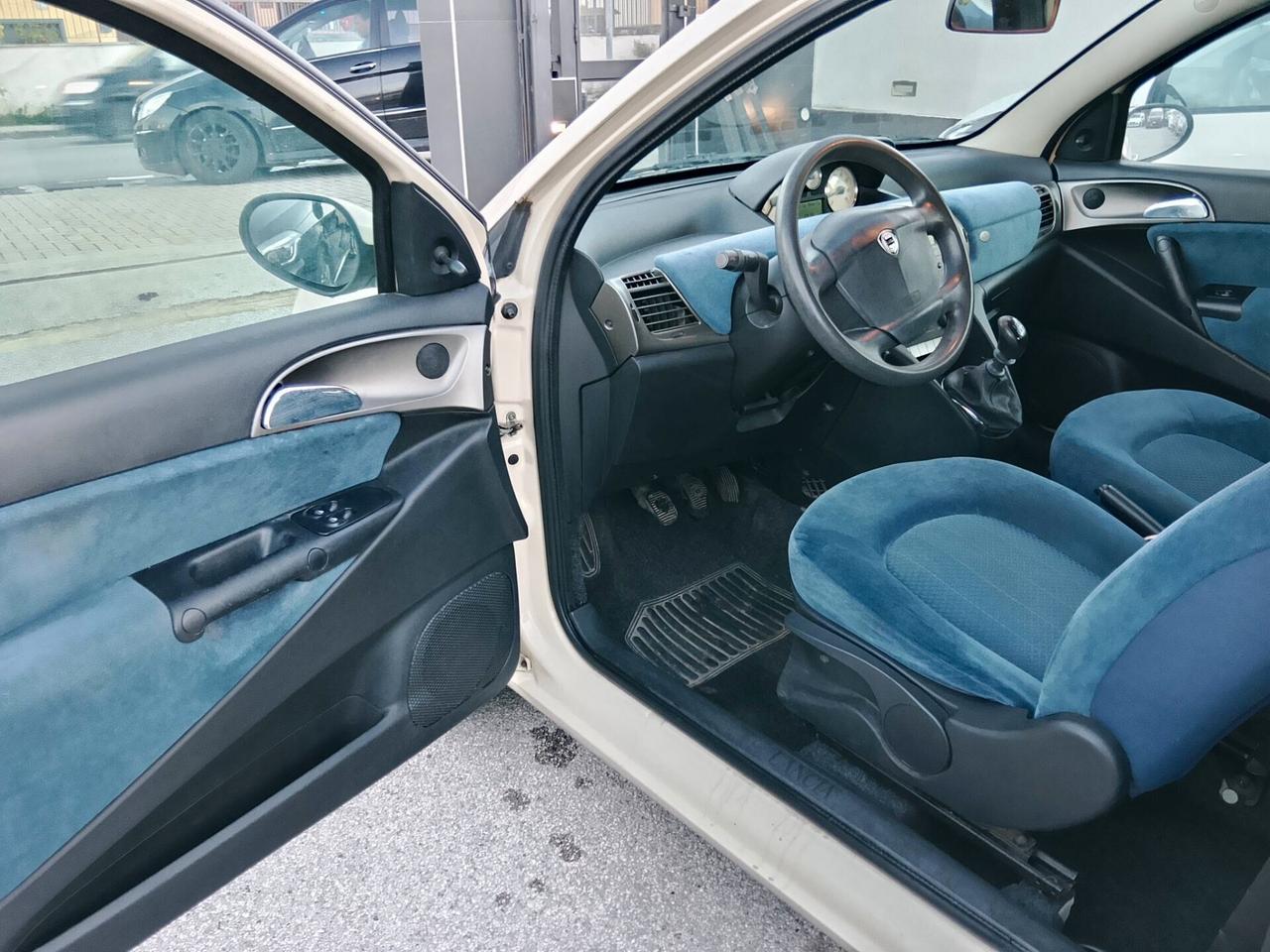 Lancia Ypsilon 1.2