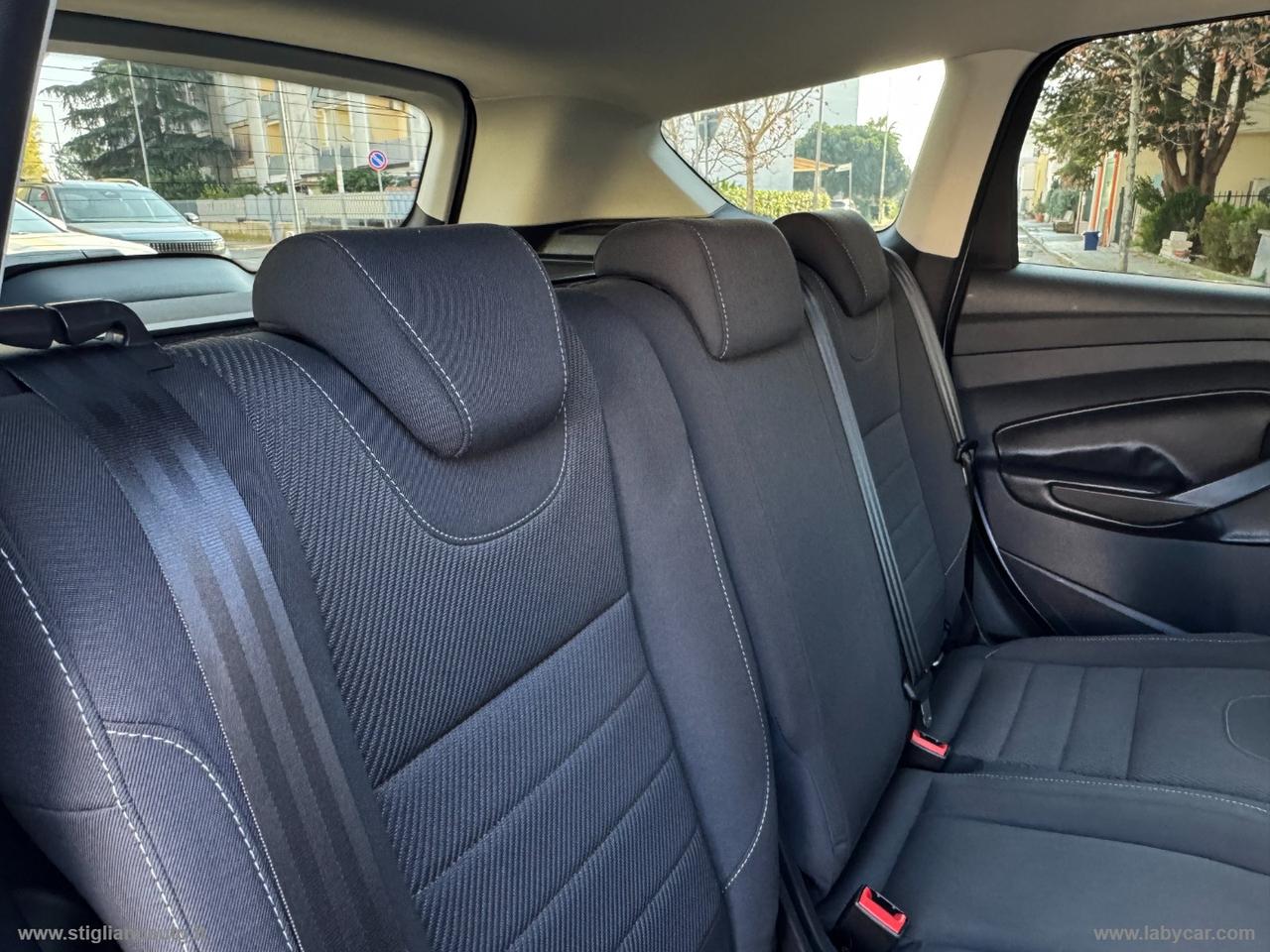 FORD Kuga 2.0 TDCI 120 CV S&S 2WD Titanium