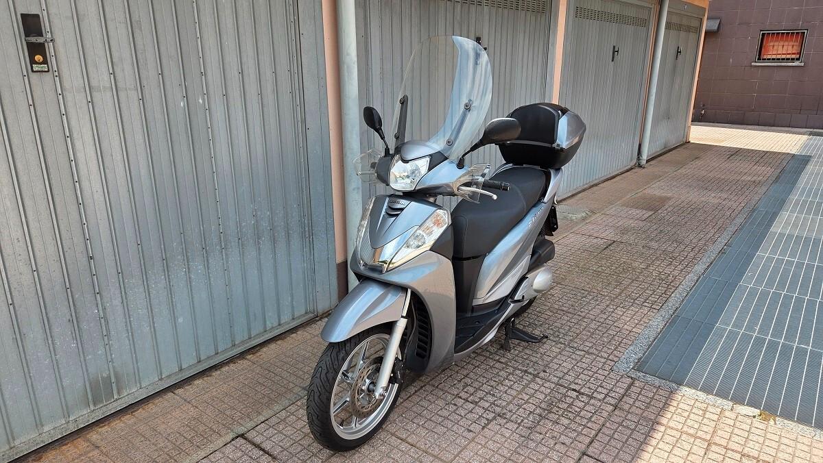 Honda SH 300 i