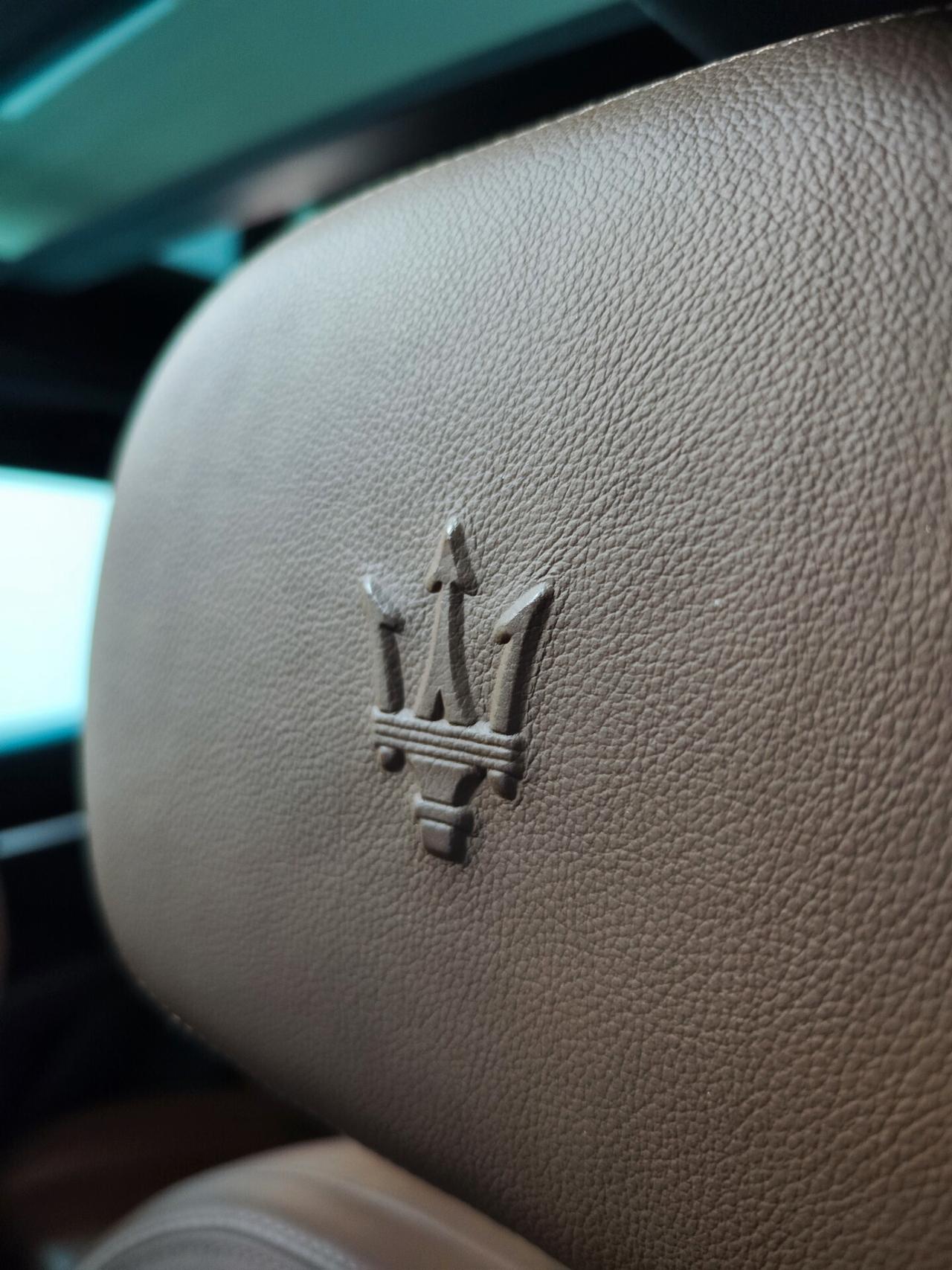 Maserati Levante V6 Diesel 250 CV AWD Granlusso Tetto