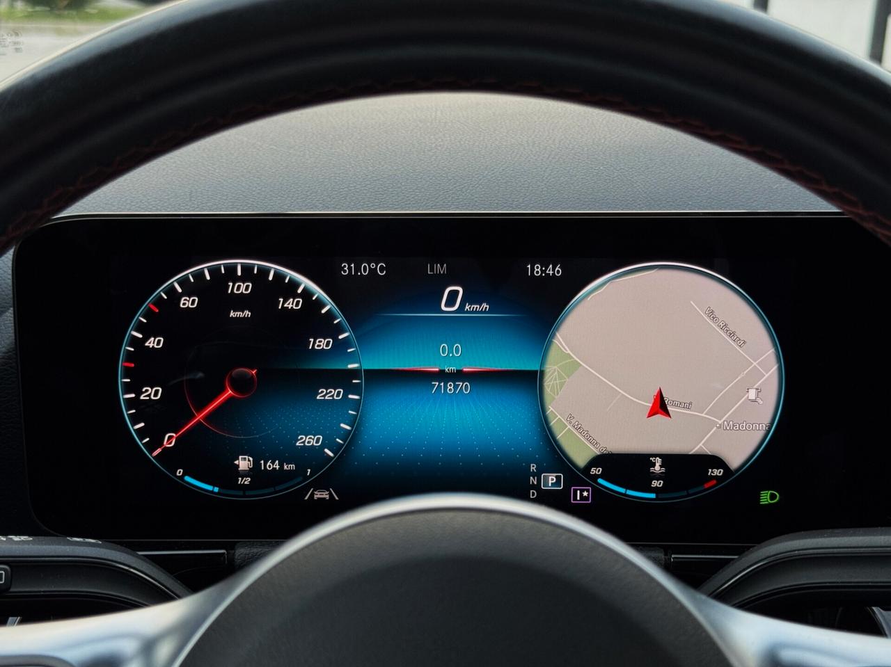 Mercedes-Benz GLA 180 d Premium AMG 116CV TETTO