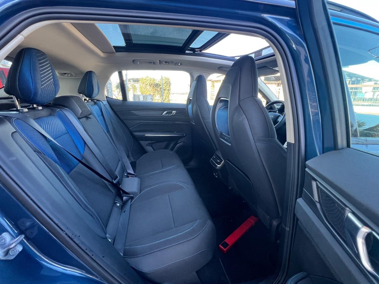 Lynk&co 01 HEV Tetto Panoram. Apribile FINANZIABILE