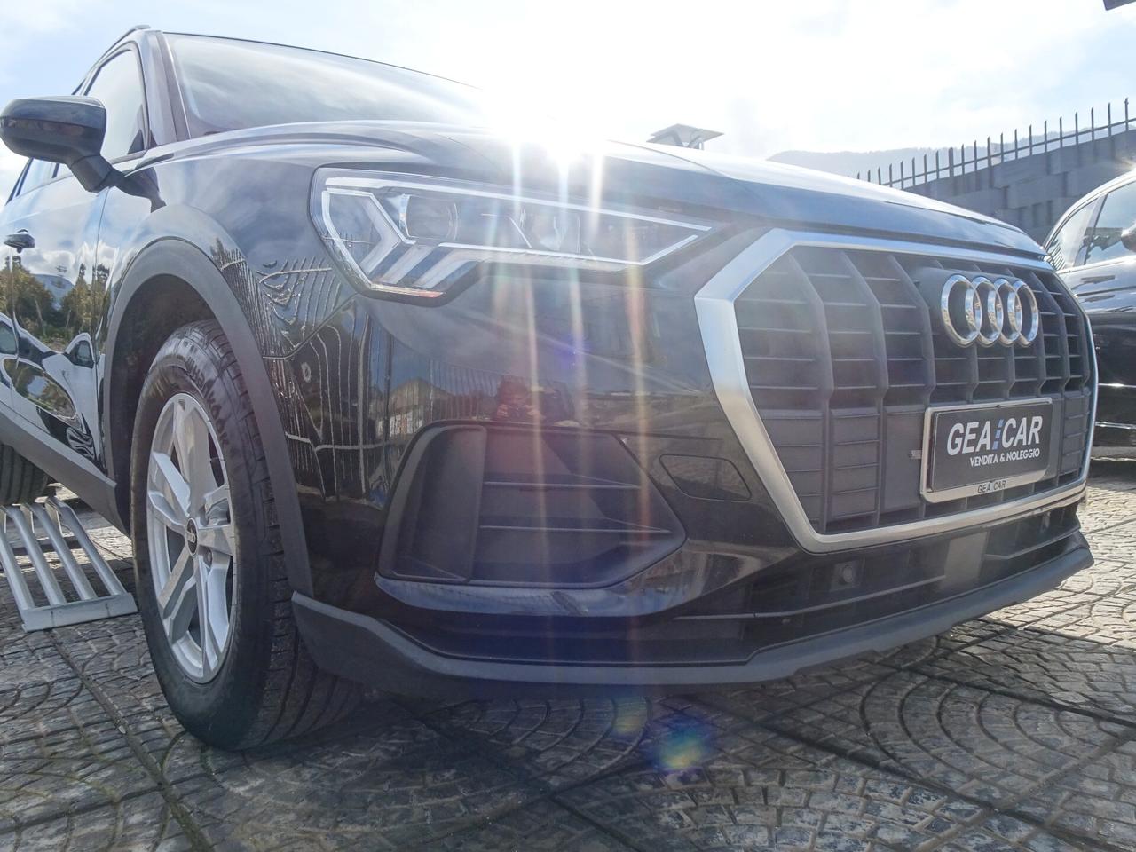 Audi Q3 35 TDI S tronic Business Advanced