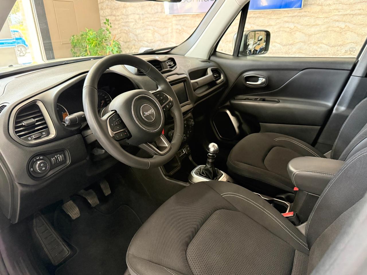 Jeep Renegade 1.6 Mjt 130 CV Limited - Pari al nuovo