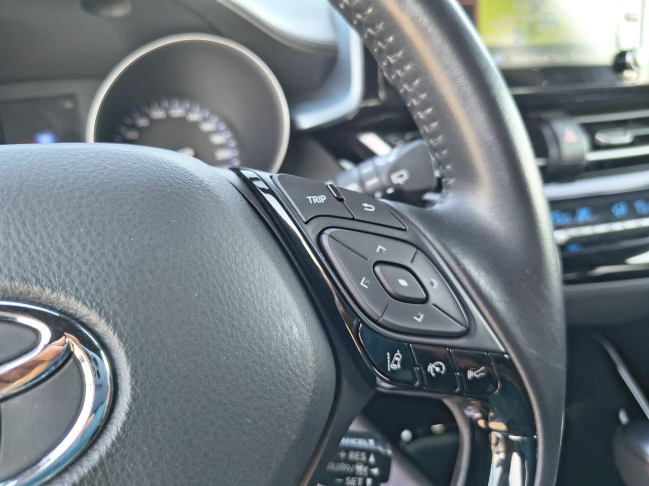 Toyota C-HR 2.0 Hybrid E-CVT Morebusiness