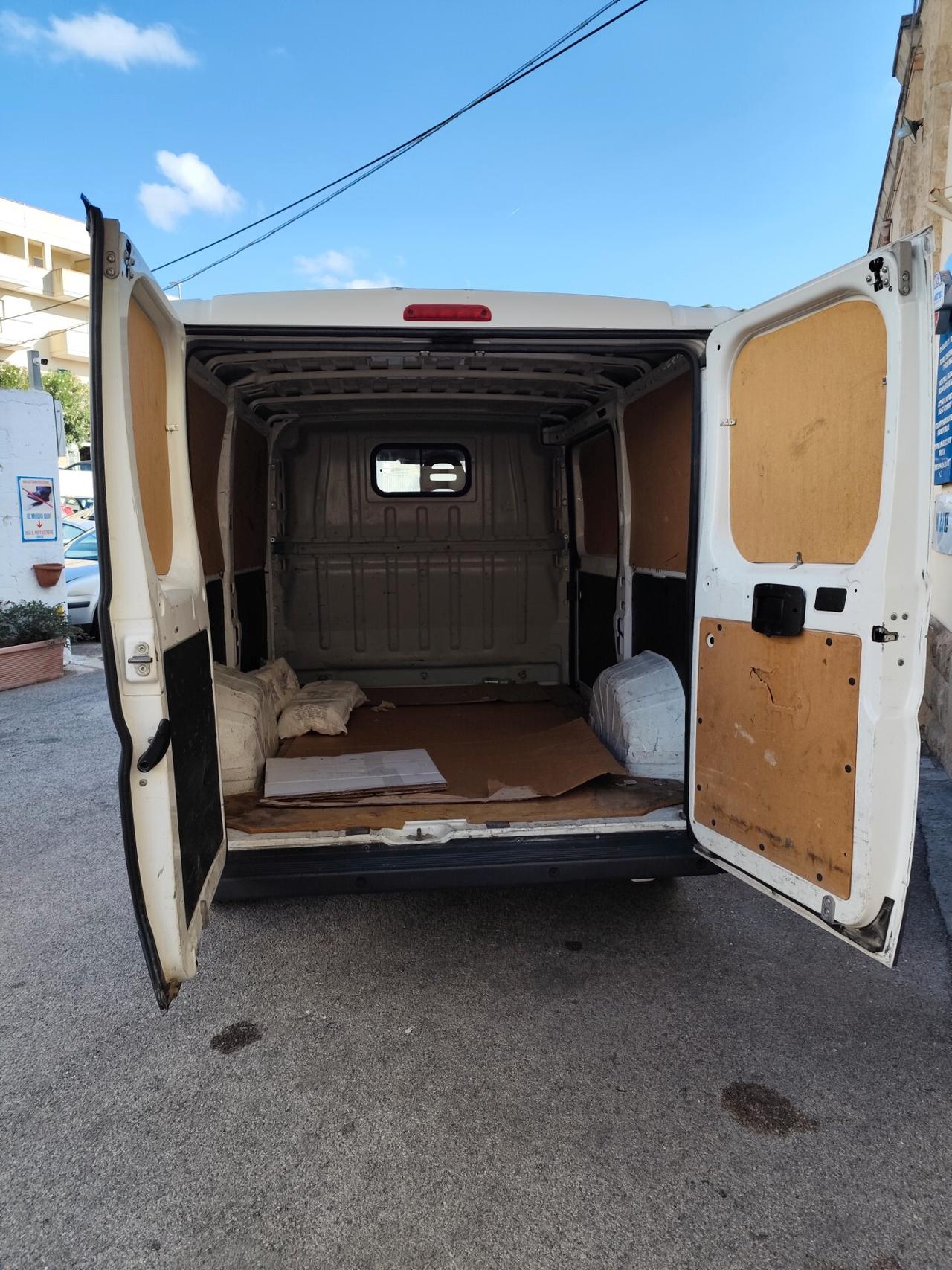 Peugeot Boxer 330 2.0 BlueHDi PC-TN Furgone