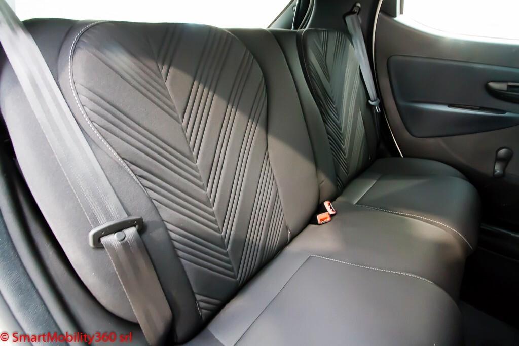Lancia Ypsilon 1.0 FireFly 5 porte S&S Hybrid Gold
