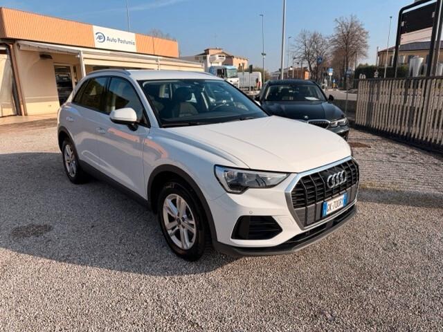 Audi Q3 35 2.0 tdi 150 cv Business s-tronic