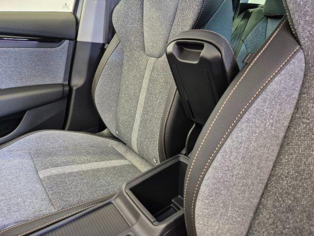 SKODA Octavia Wagon 2.0 TDI EVO SCR DSG Executive N1 Autocarro