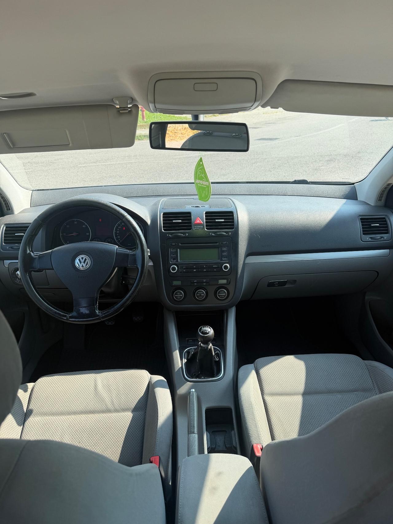 Volkswagen Golf 2.0 16V TDI 5p. Sportline