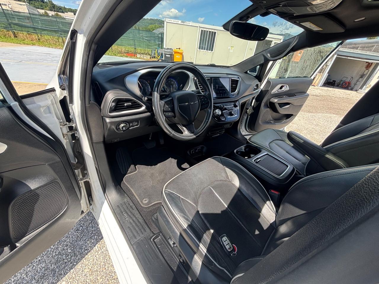 Chrysler Pacifica touring gpl full optional