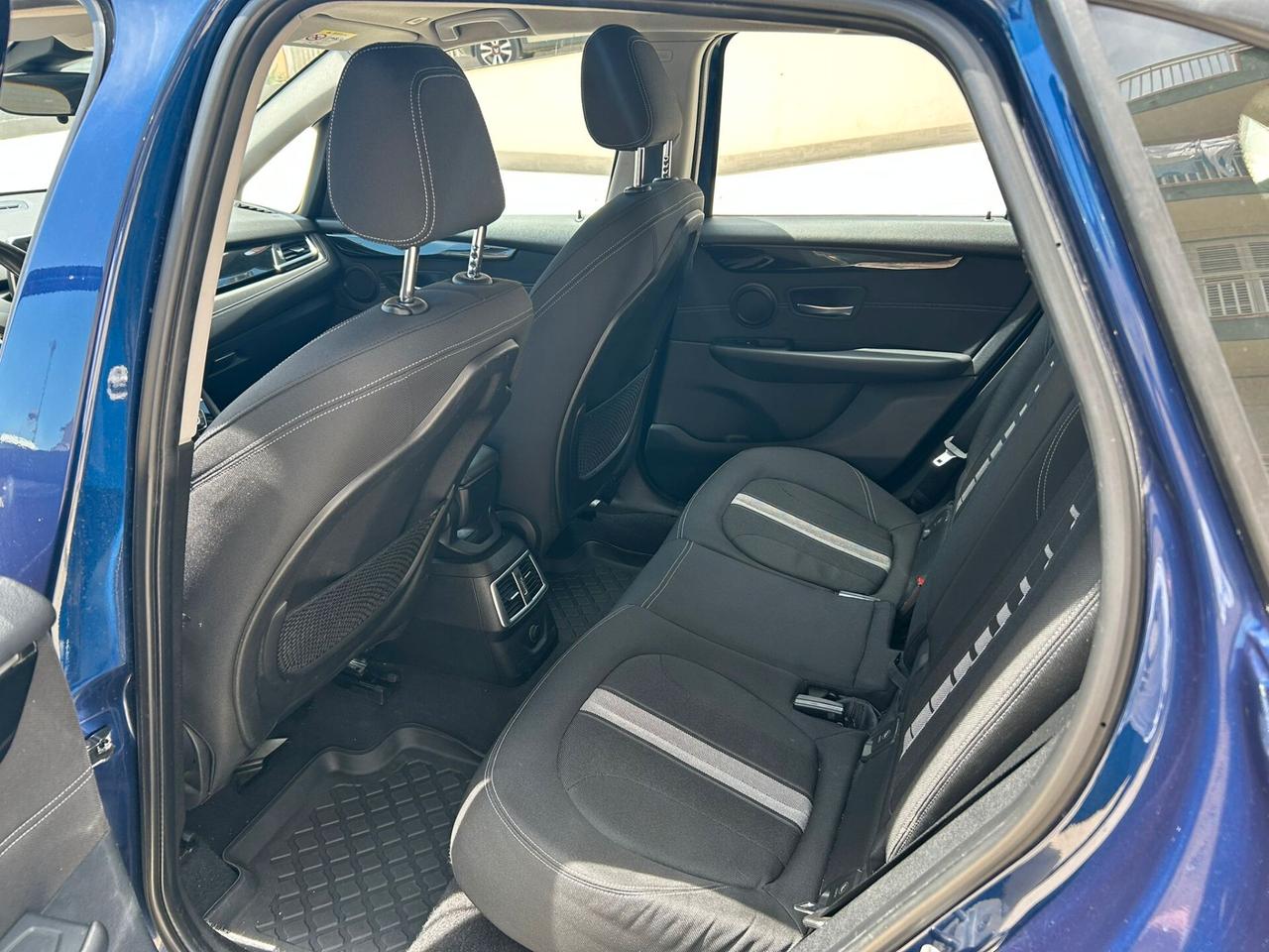 Bmw 2er Active Tourer 218d Active Tourer Advantage
