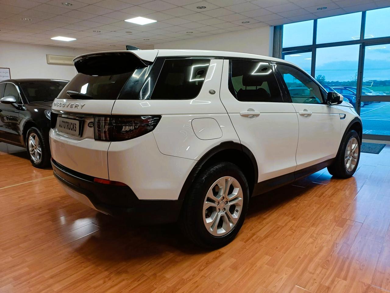 Land Rover Discovery Sport 2.0 eD4 150 CV 2WD R-Dynamic S