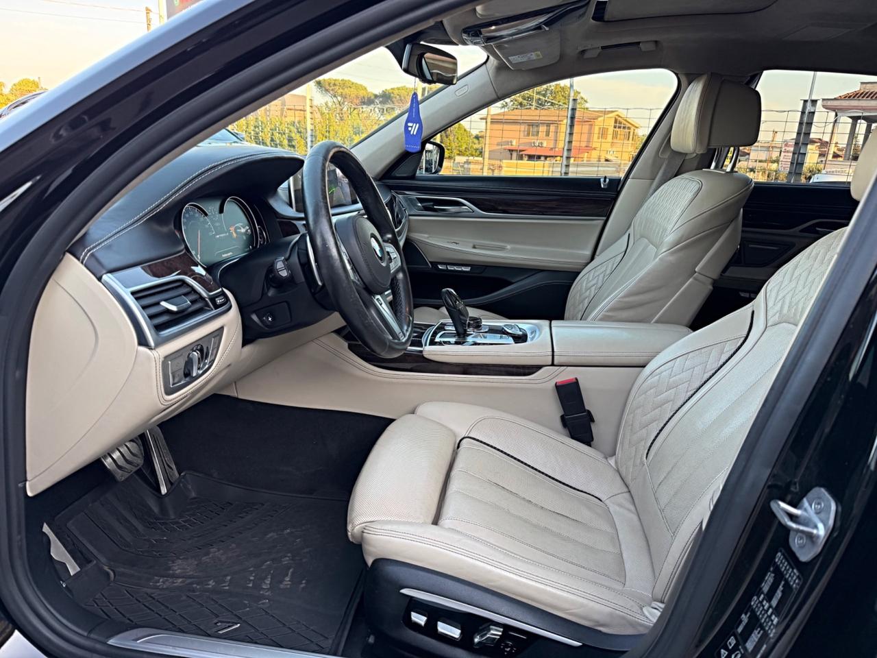 Bmw 750 750d xDrive Long M Sport