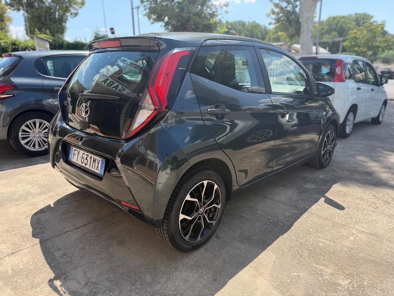 Toyota Aygo 1.0 benzina AUTOMATICA