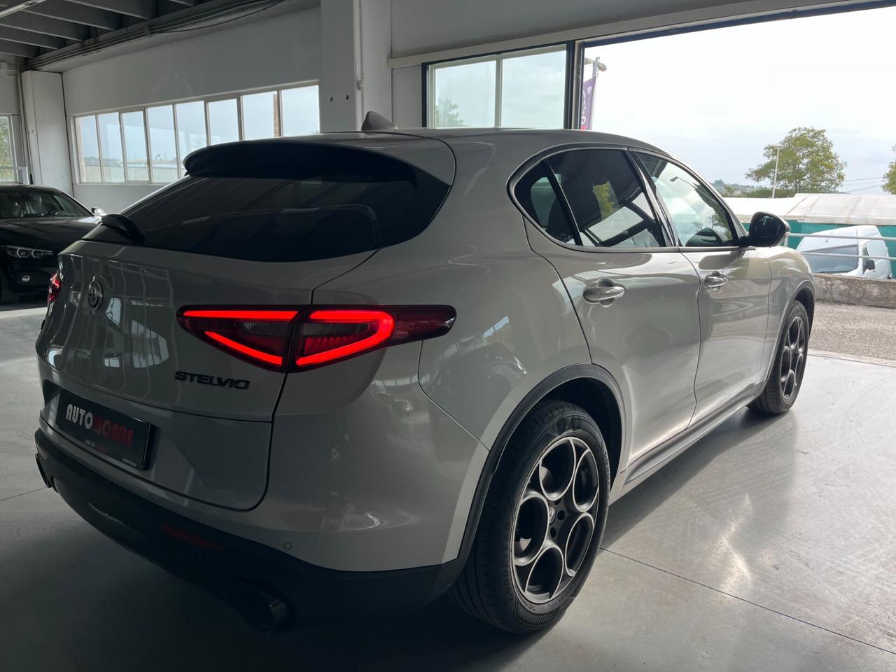 Alfa Romeo Stelvio 2.2 Turbodiesel 190 CV AT8 Q4 Sprint