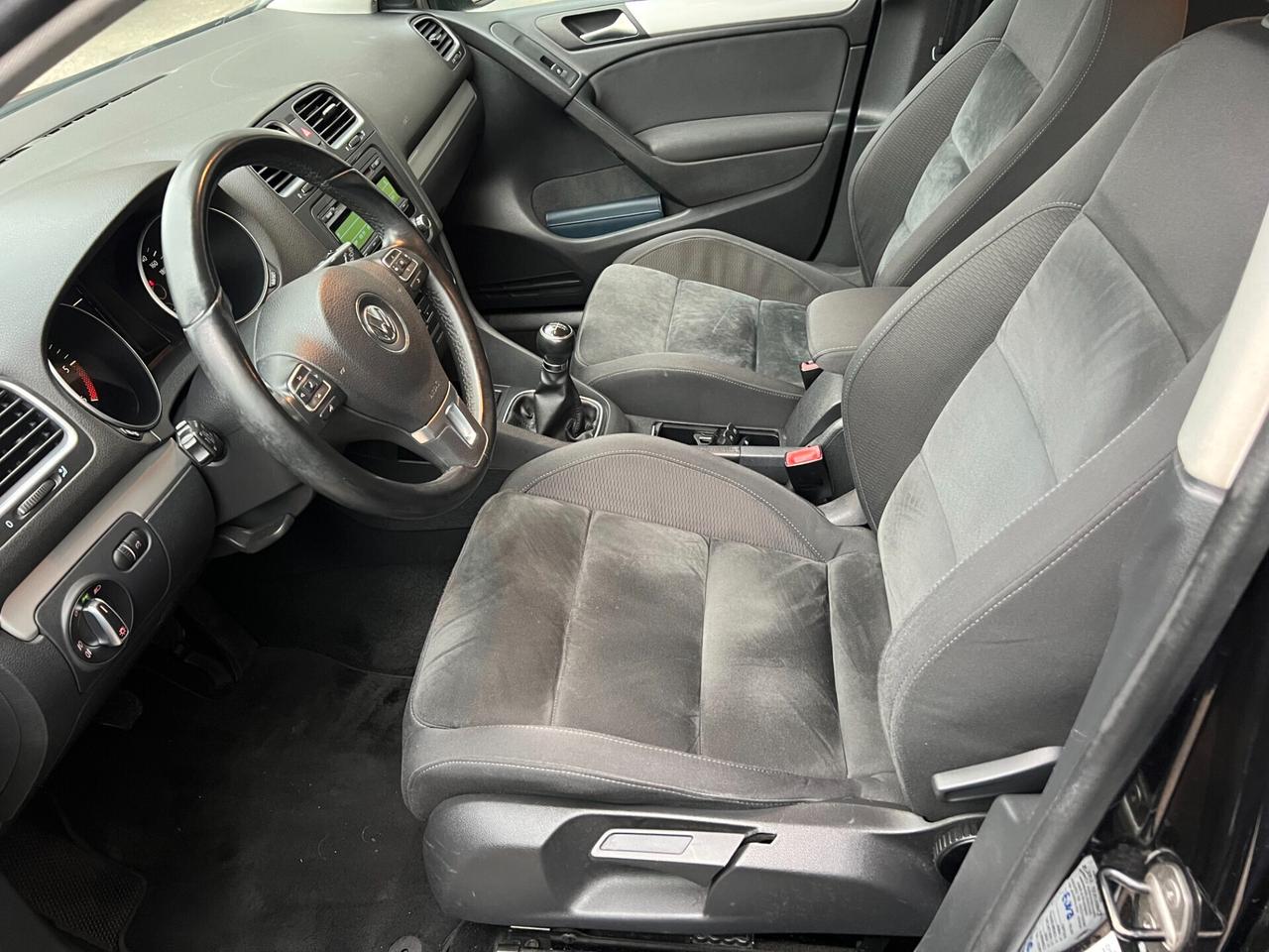 VW GOLF 1.6 TDI HIGHLINE/LED+PELLE/UNIPROP