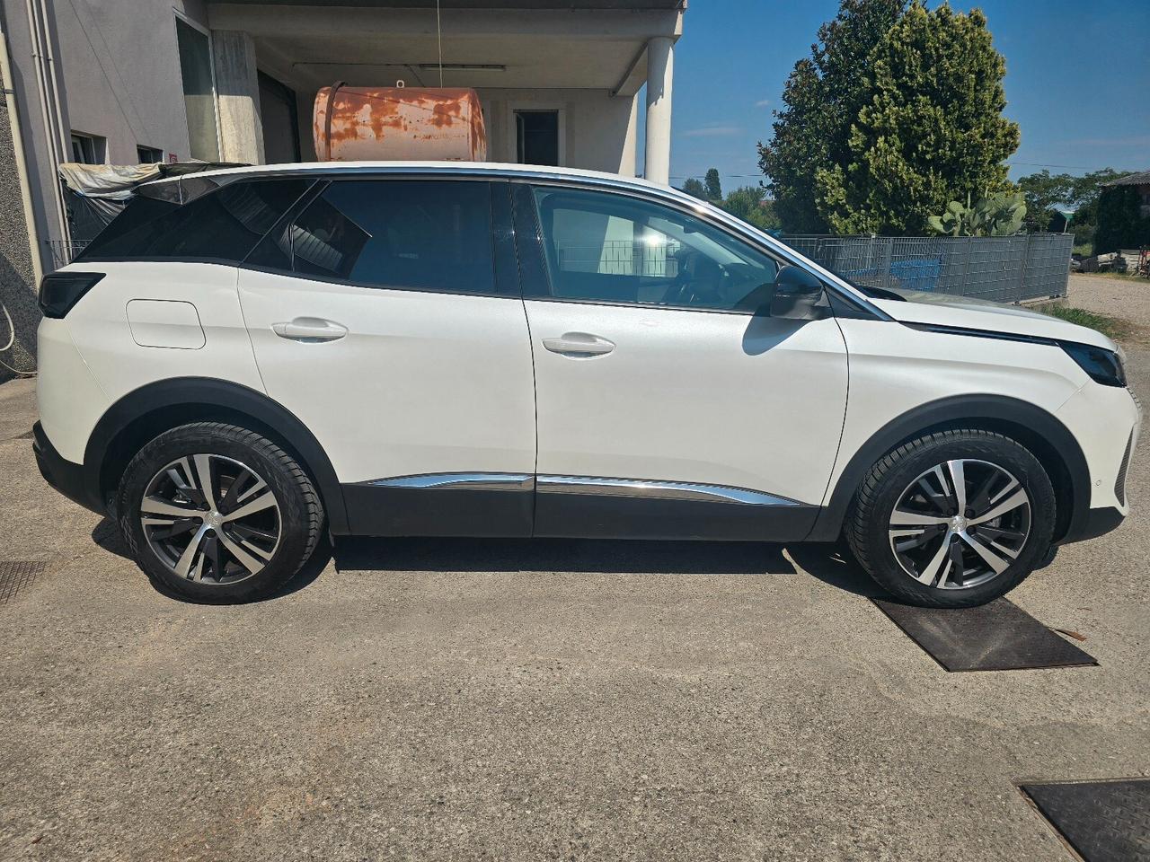 Peugeot 3008 BlueHDi 130 S&S EAT8 Allure