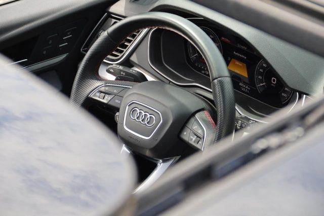 AUDI Q5 55 TFSI e quattro S tronic S line plus