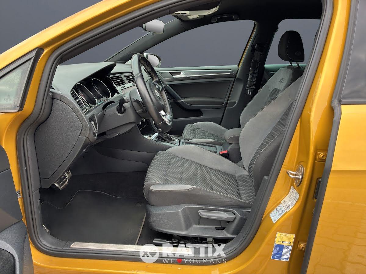 Volkswagen Golf 1.5 TSI 150CV R-Line