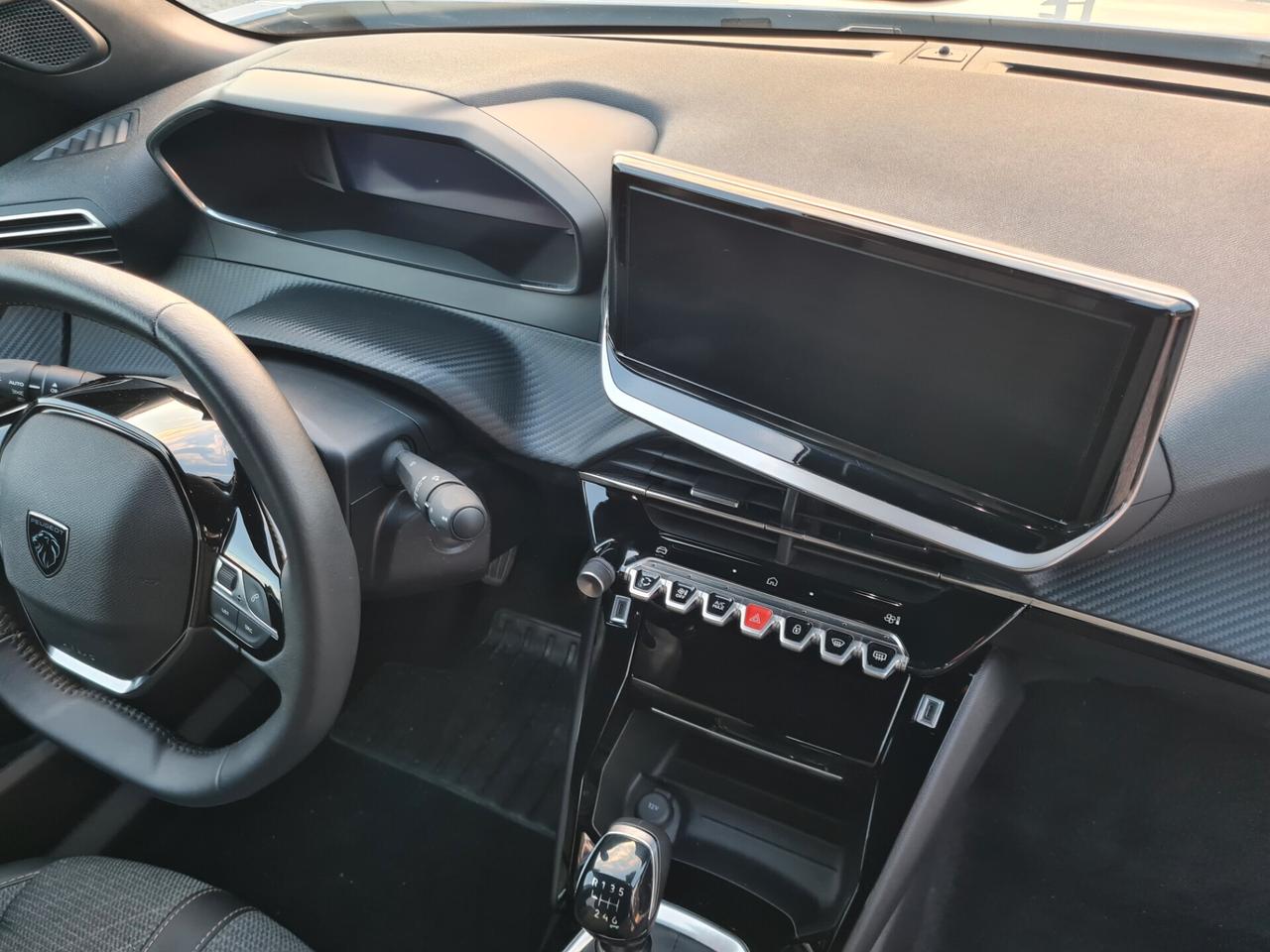 Peugeot 2008 PureTech 100 S&S Allure*NAVIGATORE*CARPLAY*