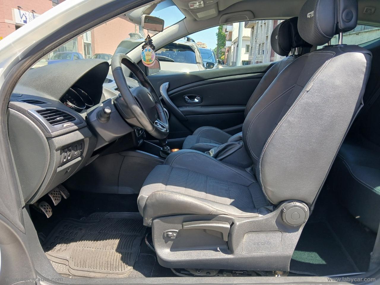RENAULT Mégane Coupé 1.5 dCi 110 CV S&S GT Line