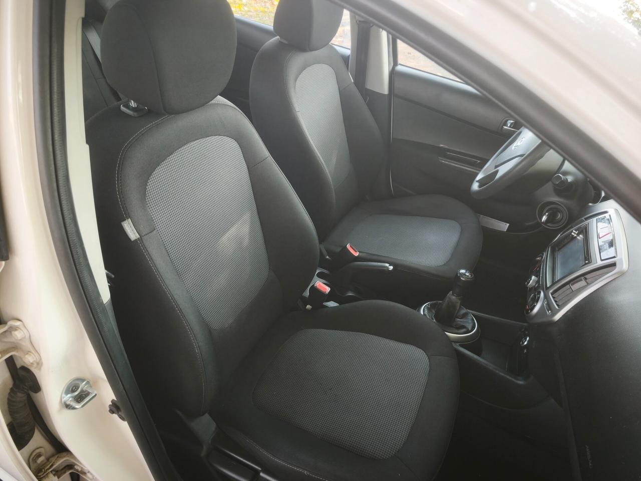 Hyundai i20 1.2 5p. Gpl