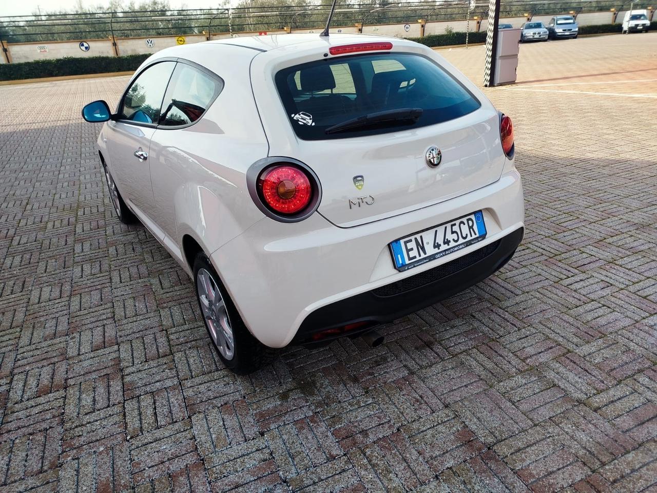 Alfa Romeo MiTo 1.3 JTDm-2 95 CV S&S Distinctive