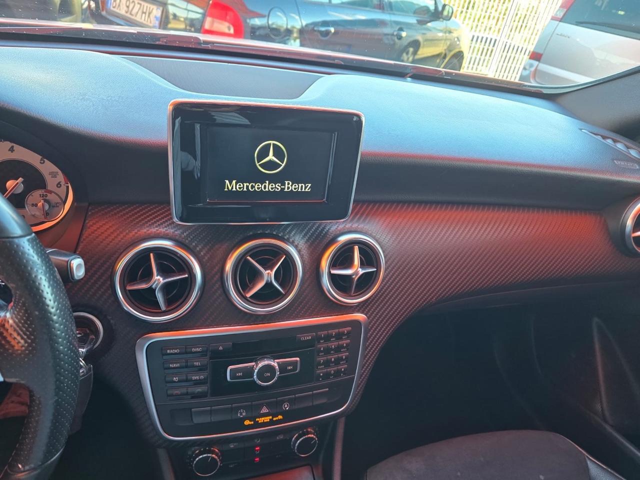 Mercedes-benz A 180 CDI Automatic Premium Dark Night Edition