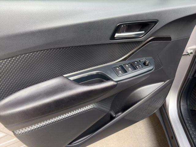 TOYOTA C-HR 1.8 Hybrid E-CVT Business 2WD