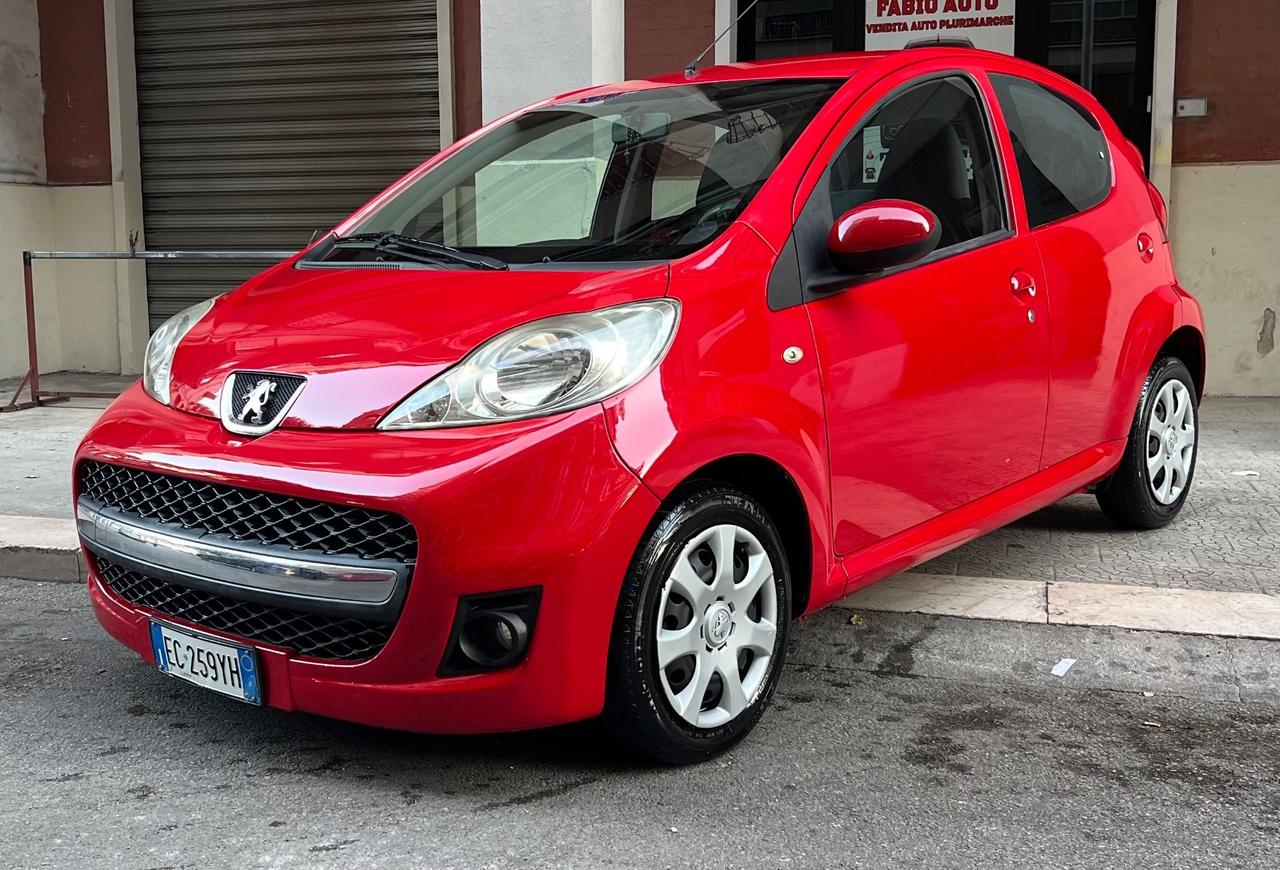 Peugeot 107 1.0 68CV 5p. Plaisir
