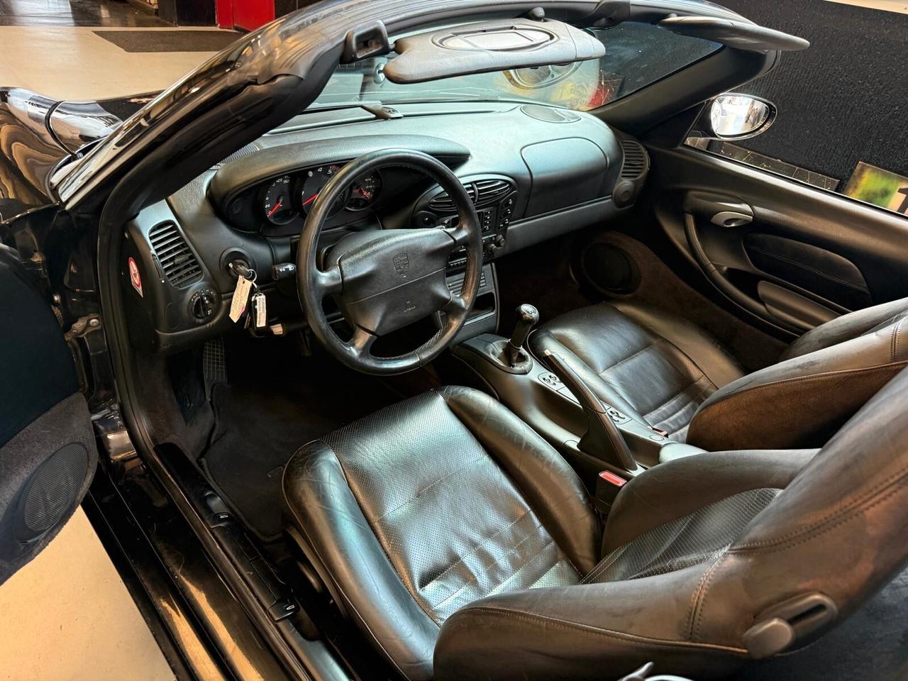 Porsche Boxster 986 2.7i 24V asi