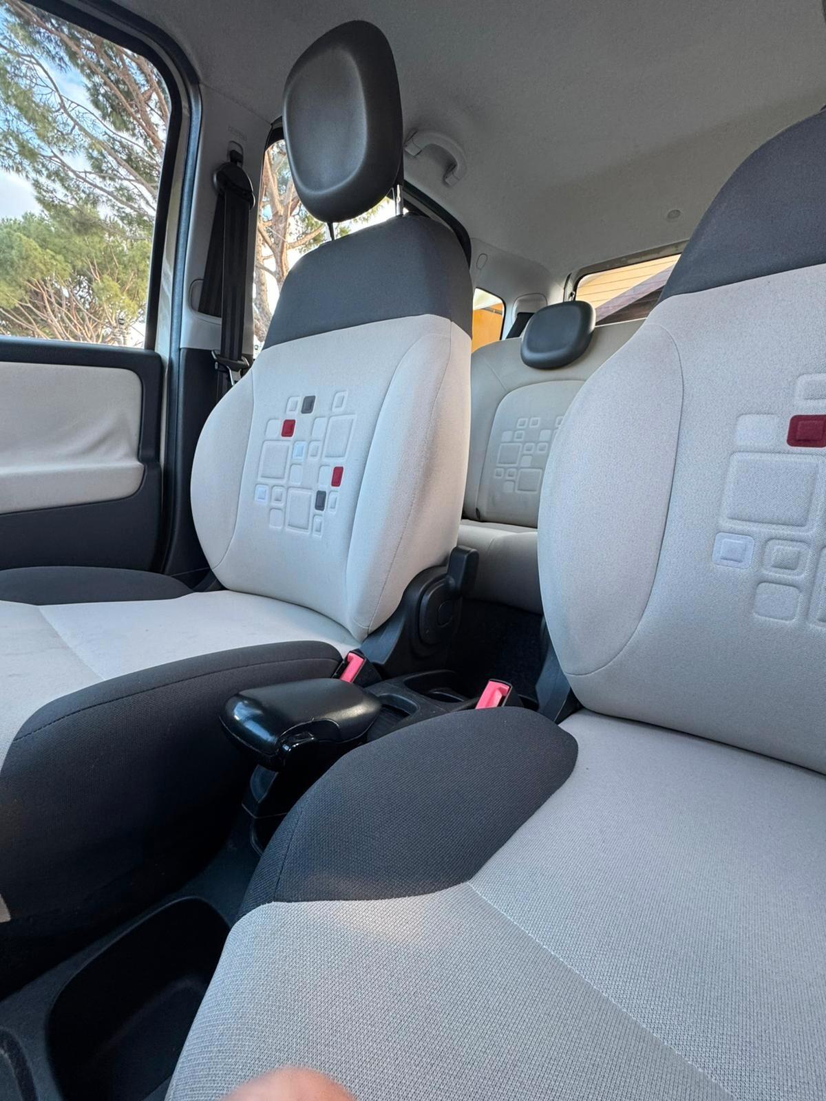 Fiat Panda 1.2 Lounge CINGHIA DISTR. CAMBIATA