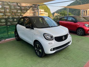 Smart ForFour 71 cv AUTOMATICA/SENSORI/BRACCIOLO