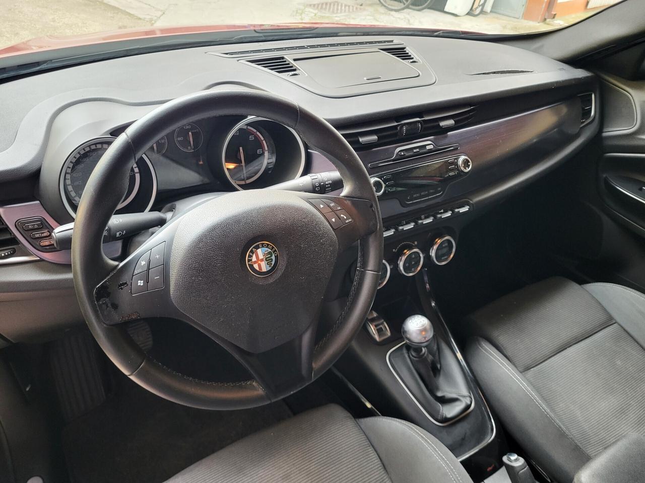 Alfa Romeo Giulietta 1.6 JTDm-2 105 CV Distinctive