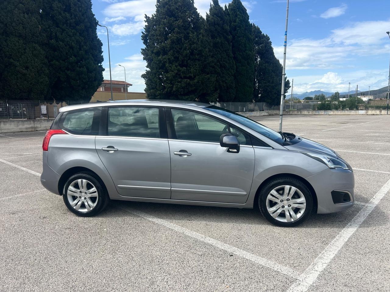 Peugeot 5008 BlueHDi 120 7 Posti