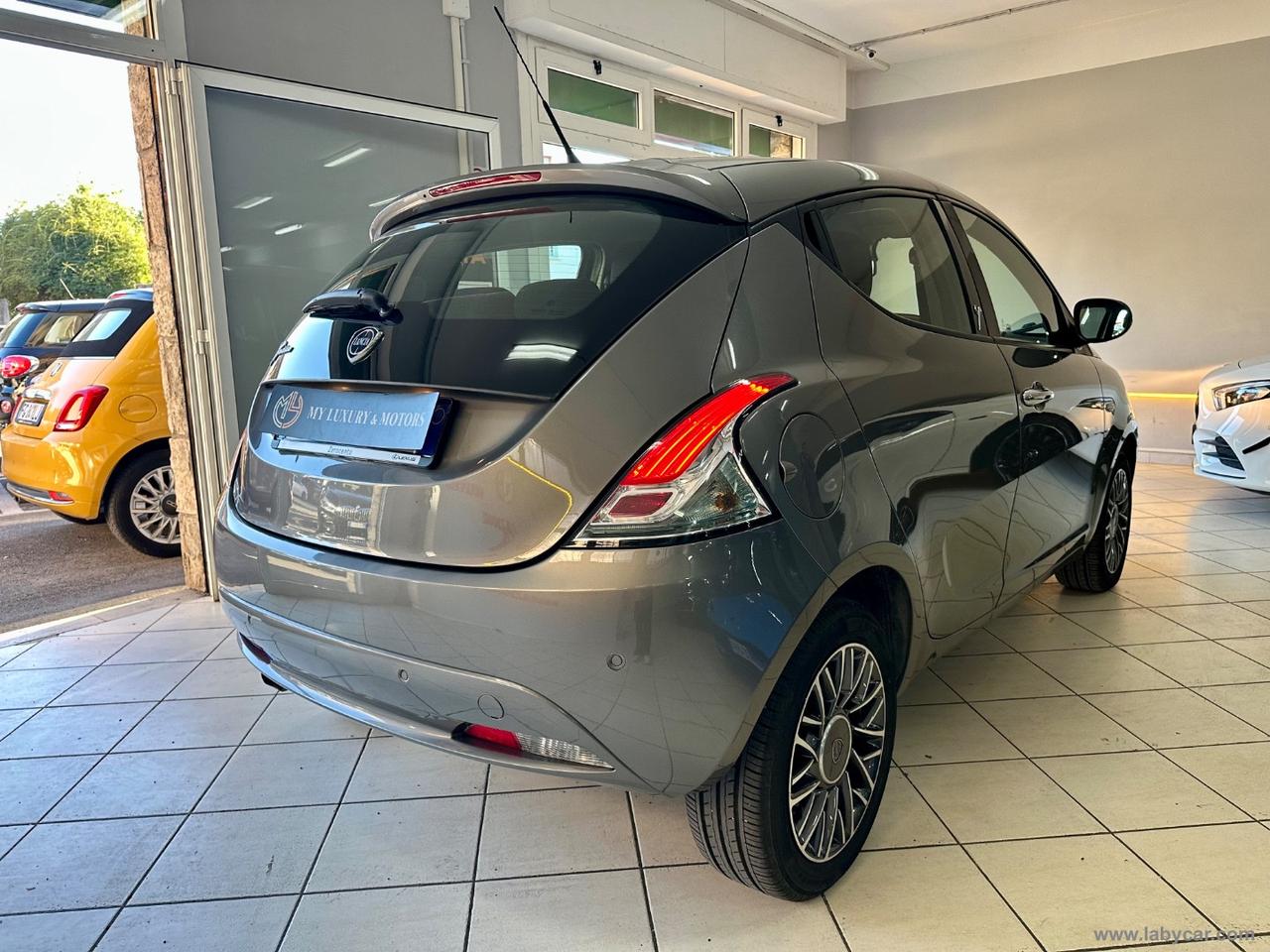 LANCIA Ypsilon 1.2 69 CV 5p. Gold EURO 6