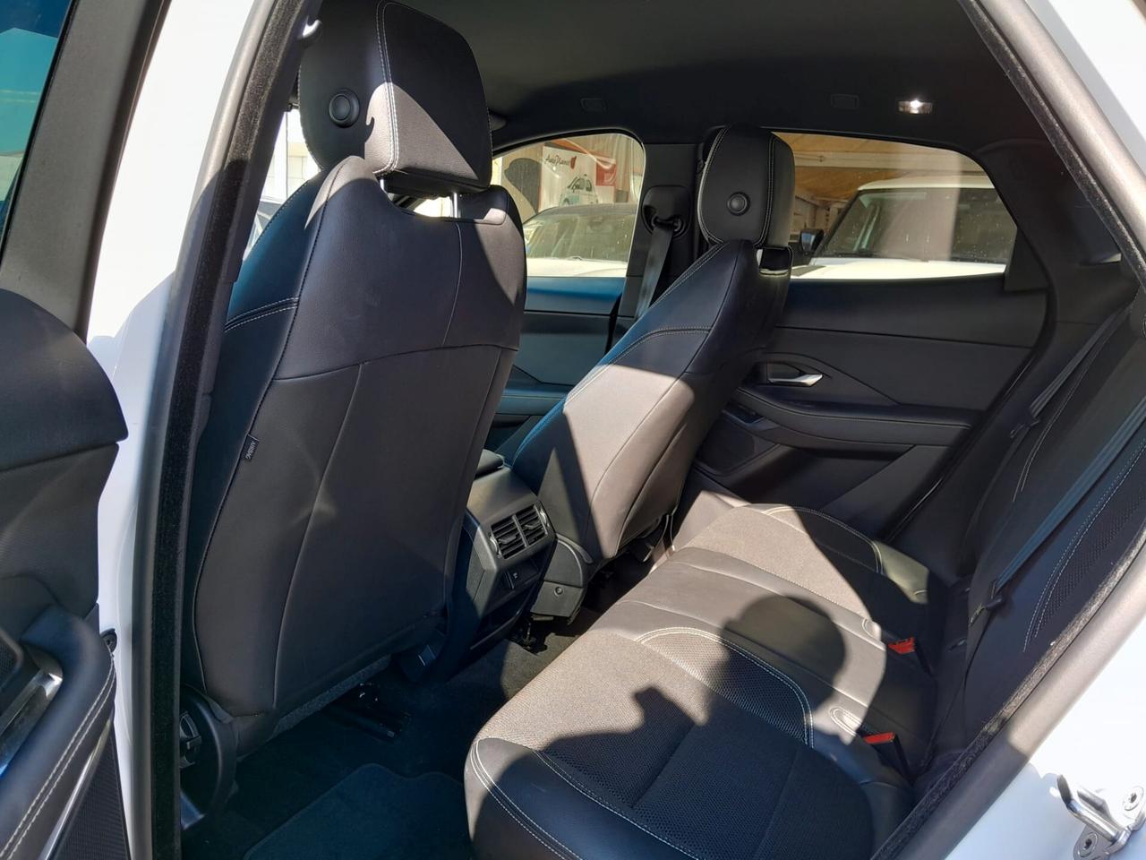 Jaguar E-Pace 2.0D 180 CV AWD R-Dynamic