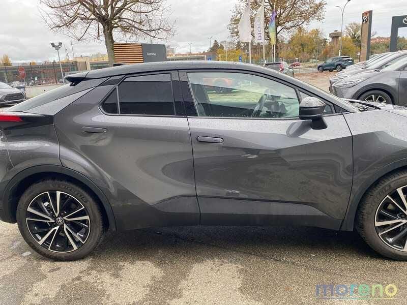 Toyota C-HR 1.8 hv Lounge fwd e-cvt