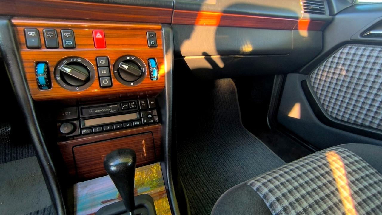 Mercedes-benz E 200 TE Station Wagon SW