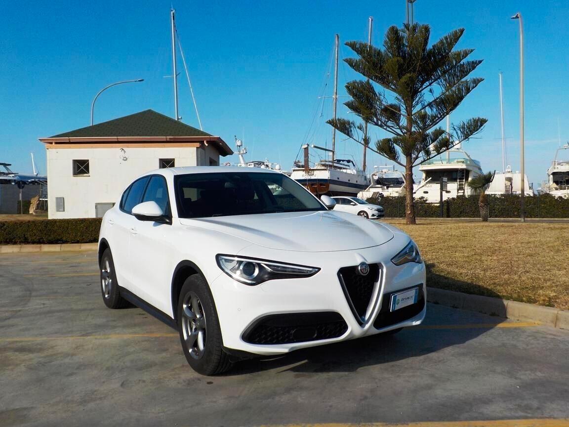 Alfa Romeo Stelvio 2.2 Turbodiesel 160 CV AT8 RWD Super