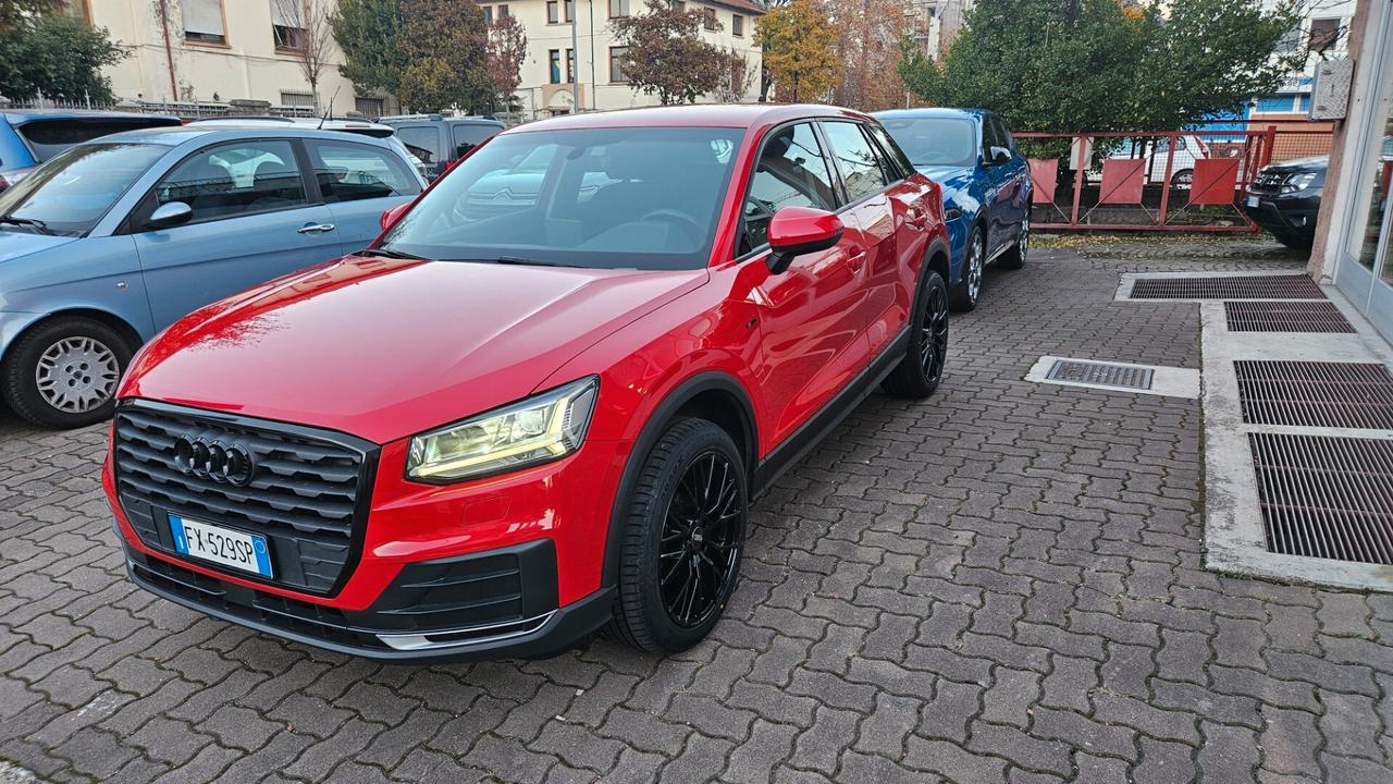 Audi Q2 30 1.6 tdi BLACK OPTIC s-tronic KM 40.000!!!