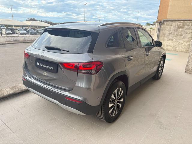 MERCEDES-BENZ GLA 180 d Automatic Business Extra