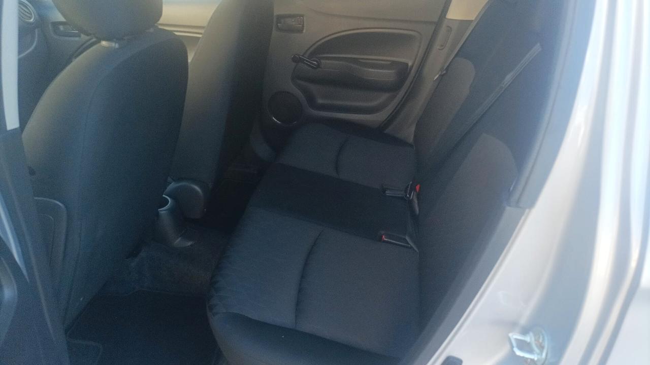Mitsubishi Space Star 1.2 Intense SDA