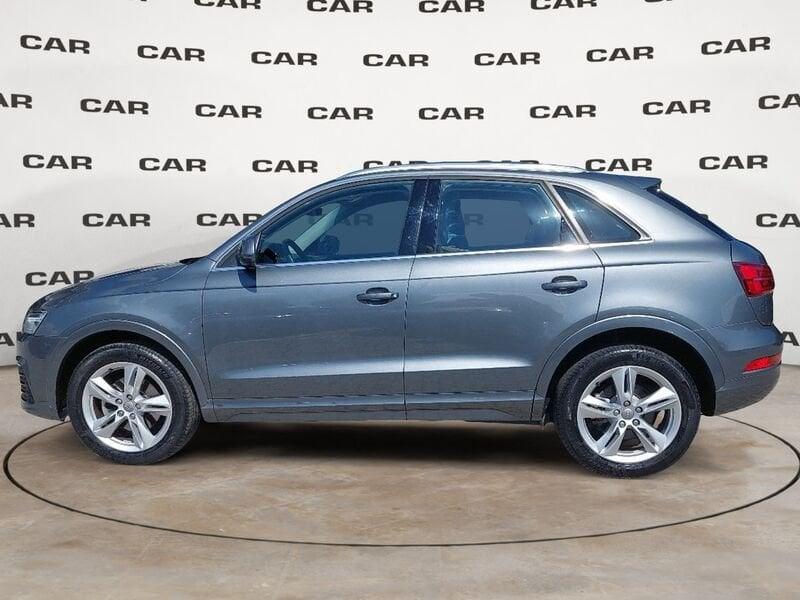 Audi Q3 2.0 TDI 120 CV Business