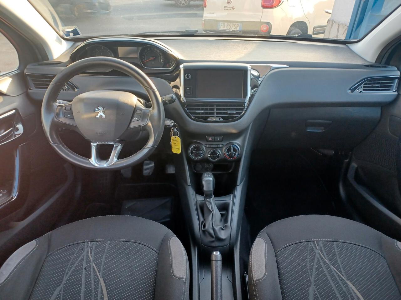 Peugeot 208 1.4 HDi 5 porte Anno 11/2014
