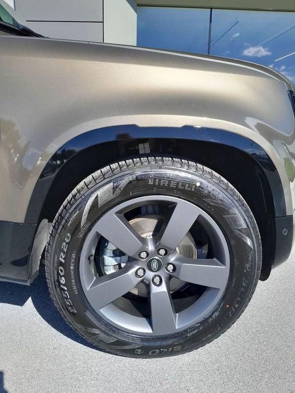 Land Rover Defender 3.0D I6 250 110 X-Dynamic SE AWD auto.