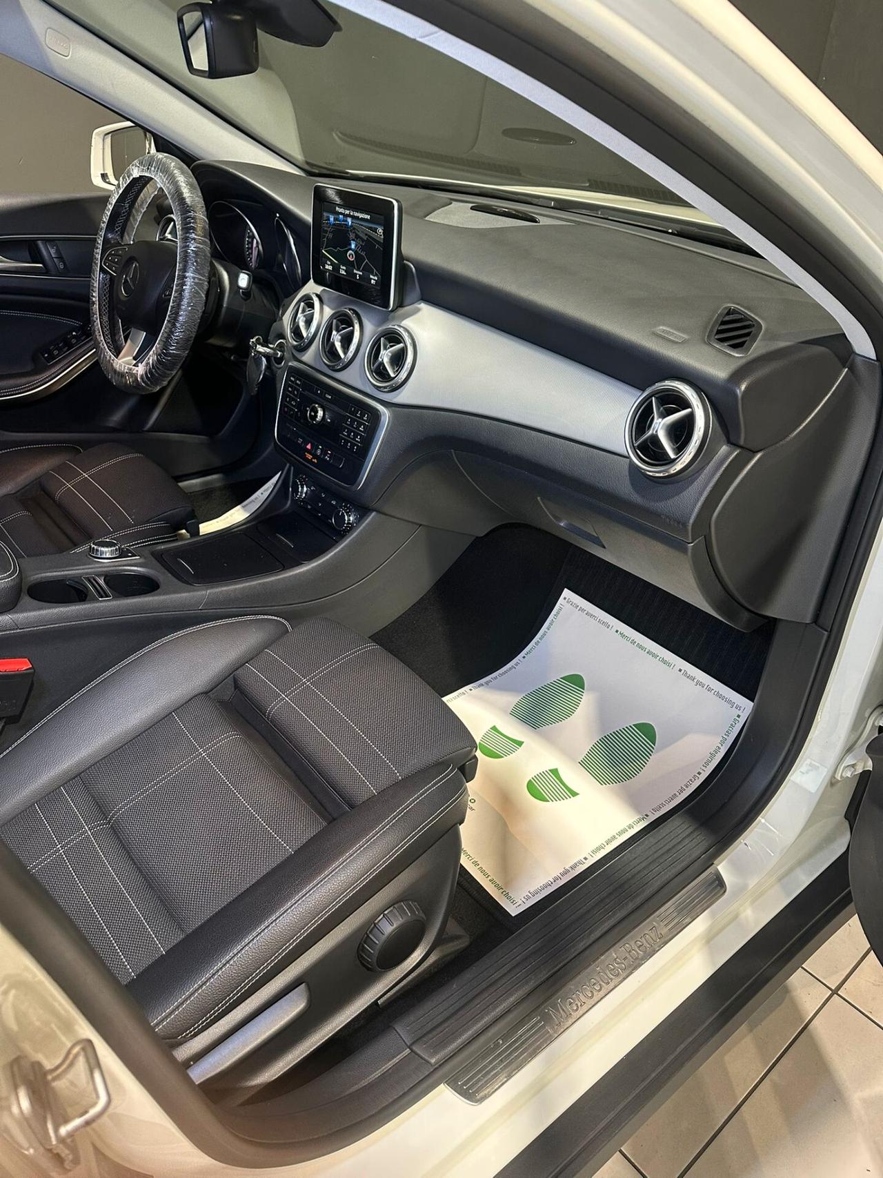 Mercedes-benz GLA 180 d Business