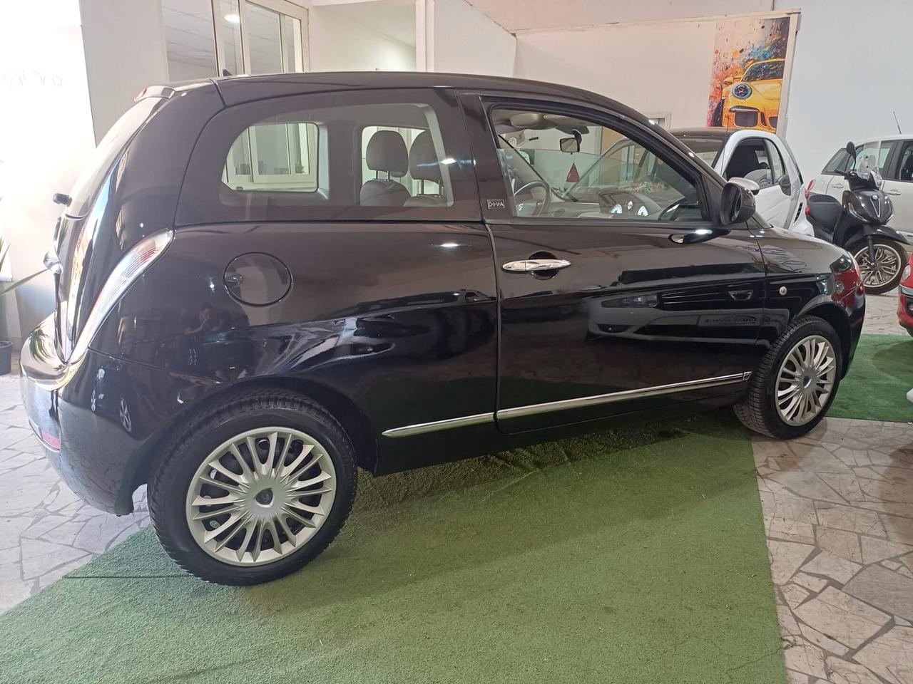 Lancia Ypsilon 1.2 Benzina Diva - 2011