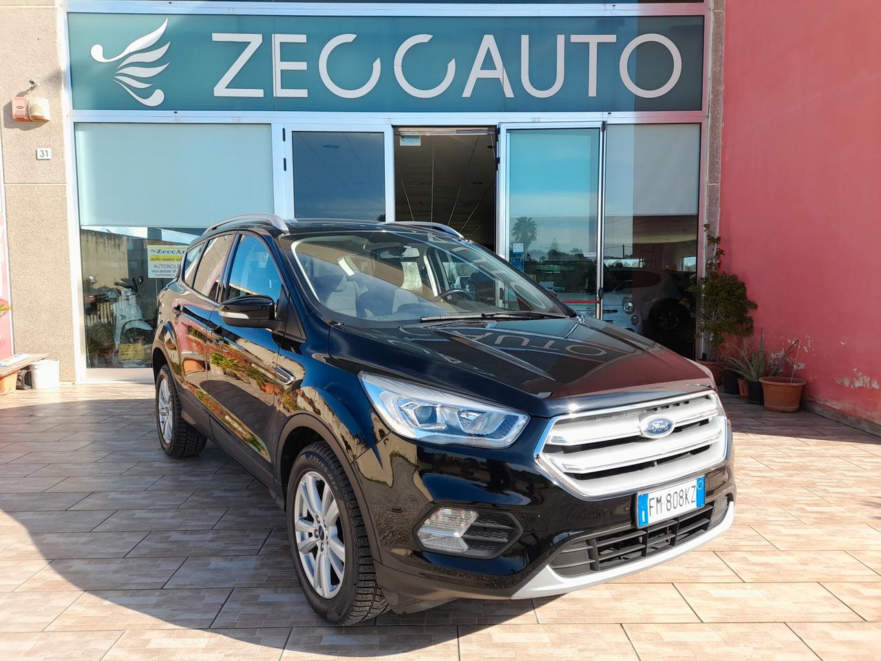 Ford Kuga 1.5 TDCI 120 CV S&S 2WD Powershift Business